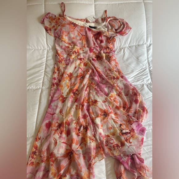 Laura Dresses & Skirts - Women’s Laura Sz 20 New Dress